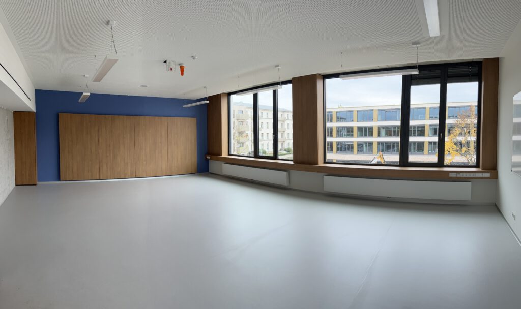 Innenausbau in einer Dresdner SchuleInnenausbau - BauArt Montageservice GmbH